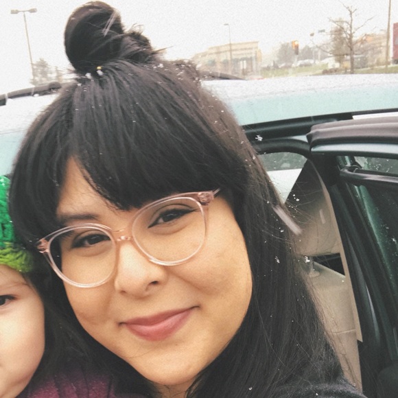 Iโm Karissa ๐๐ผ + Iโm addicted to caffeine. - Picture 1 of 13